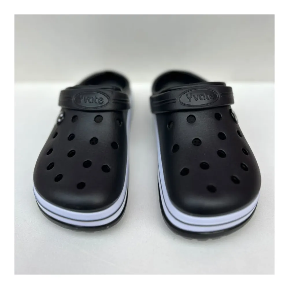 Modelo Estilo Crocs – Adulto – Preto com listra branca